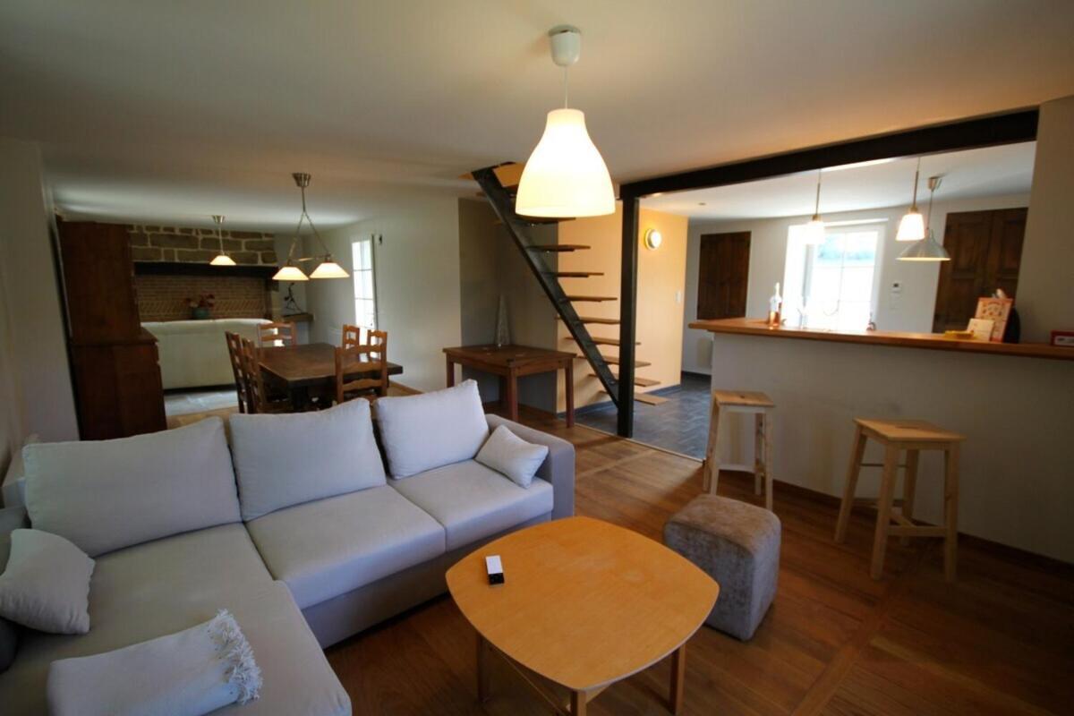 Maison De Vacances A Lissac-Sur-Couze Esterno foto